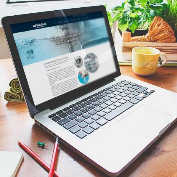 Criação de Sites Curitiba - Desentupidora Giracano